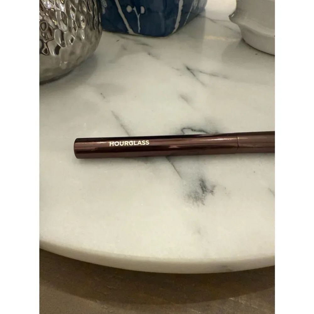 Hourglass Vanish™ Seamless Finish Concealer Brush